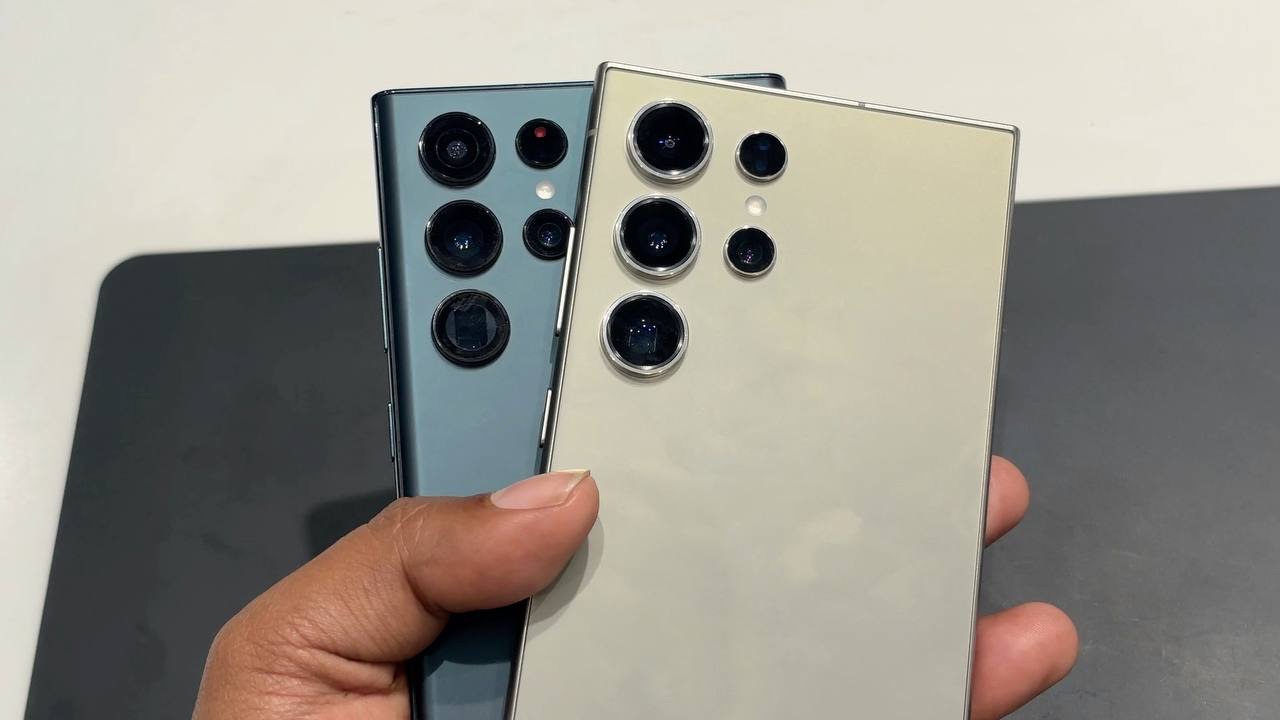 Galaxy S22 Ultra green vs Galaxy S24 Ultra titanium grey