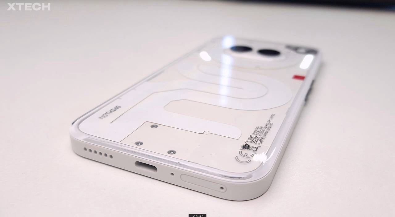 Nothing Phone (2A) design 